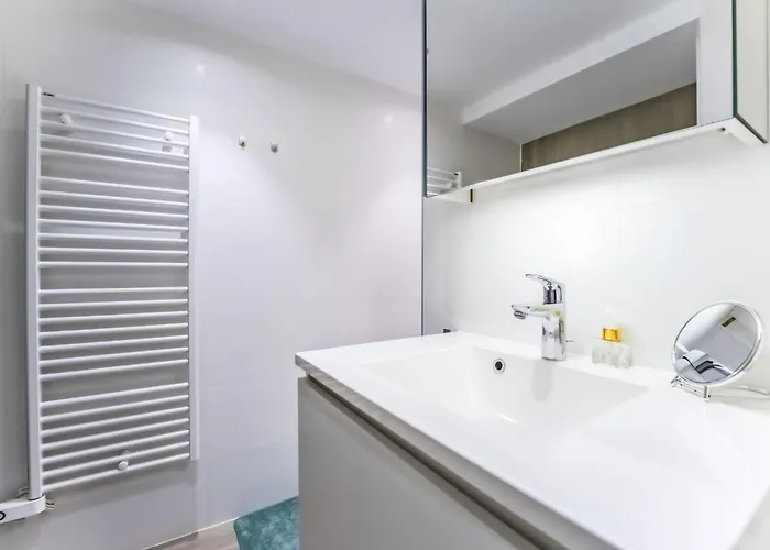 George With Terrace By Interhome 奥斯滕德