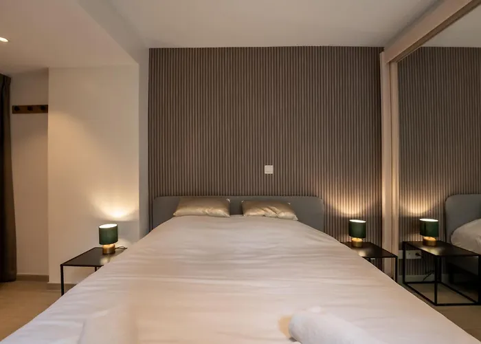 George With Terrace By Interhome